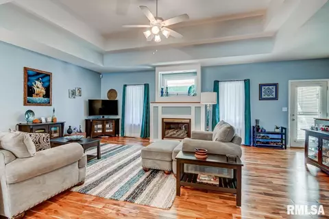 1524 Hosta, Springfield, IL 62707 photo 4