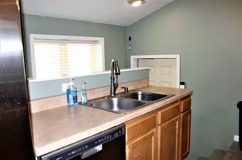 403 E Locust St, Chatham, IL 62629 photo 7