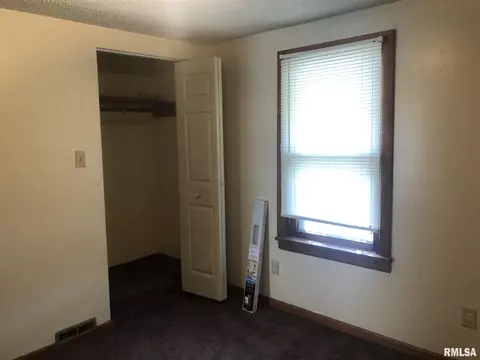 2505 S 10th St, Springfield, IL 62703 photo 12
