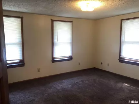 2505 S 10th St, Springfield, IL 62703 photo 9