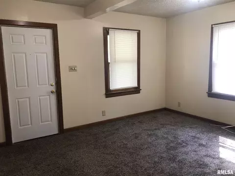 2505 S 10th St, Springfield, IL 62703 photo 2