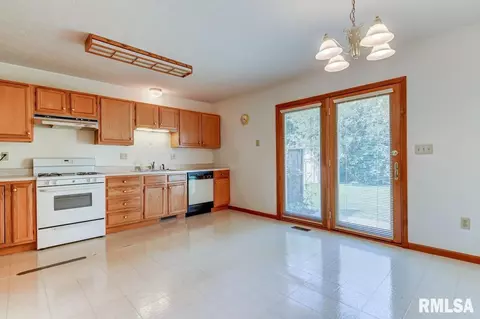 6521 Brent Dr, Springfield, IL 62712 photo 8