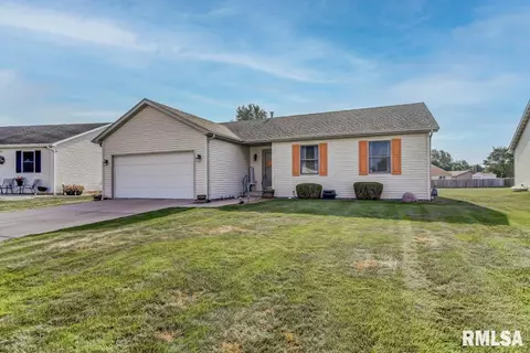 3042 Twin Lakes Dr, Springfield, IL 62702 photo 3