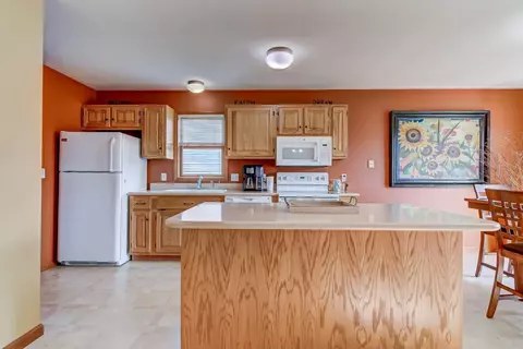 3042 Twin Lakes Dr, Springfield, IL 62702 photo 12