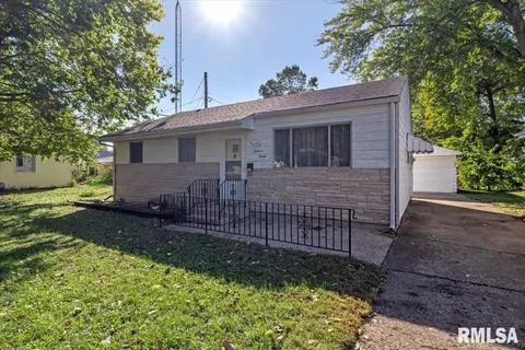 1820 E Bertman Ave, Springfield, IL 62702 photo 5