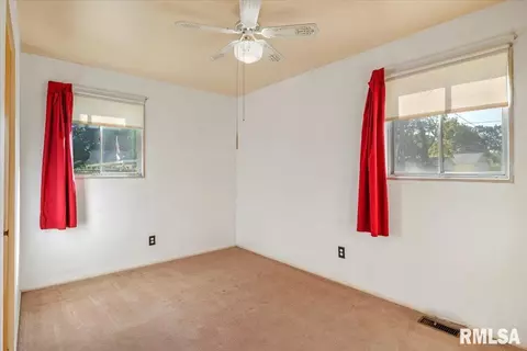 1820 E Bertman Ave, Springfield, IL 62702 photo 23