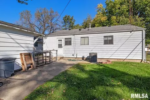 1820 E Bertman Ave, Springfield, IL 62702 photo 28