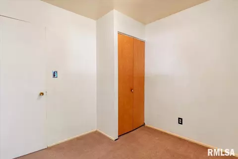 1820 E Bertman Ave, Springfield, IL 62702 photo 16