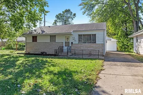 1820 E Bertman Ave, Springfield, IL 62702 photo 1