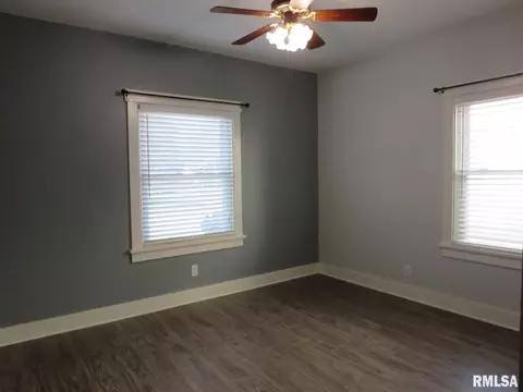404 S Amos Ave, Springfield, IL 62704 photo 11