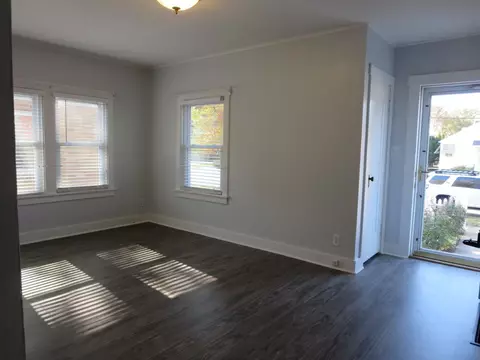 404 S Amos Ave, Springfield, IL 62704 photo 6