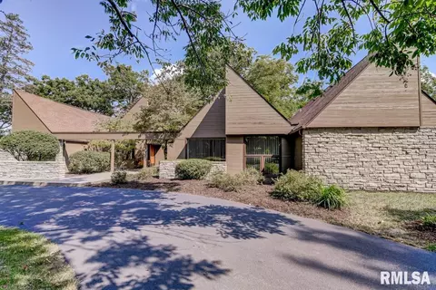 15 Forest Rdg, Springfield, IL 62712 photo 1
