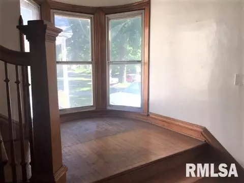 523 S State St, Springfield, IL 62704 photo 5