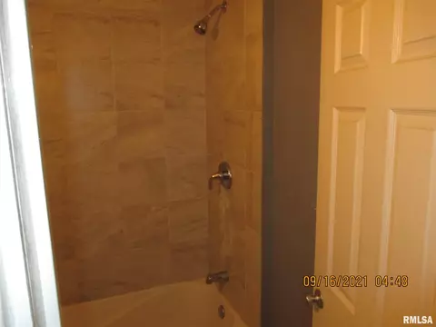 605 N Stephens Ave, Springfield, IL 62702 photo 9