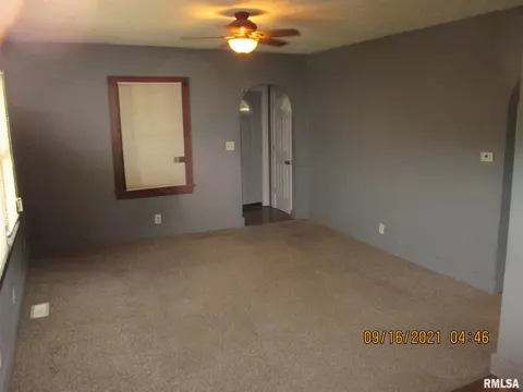 605 N Stephens Ave, Springfield, IL 62702 photo 5