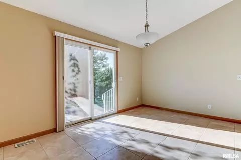 2709 Rutherford Trek Rd, Springfield, IL 62711 photo 17