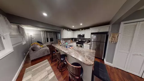 15 Hedge Dr, Springfield, IL 62702 photo 3