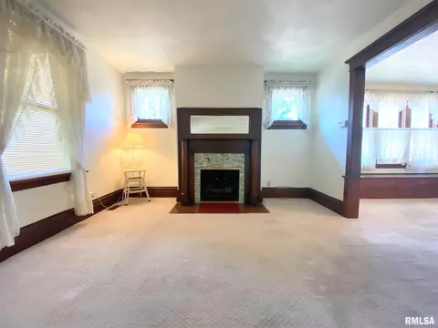 721 S Park Ave, Springfield, IL 62704 photo 9