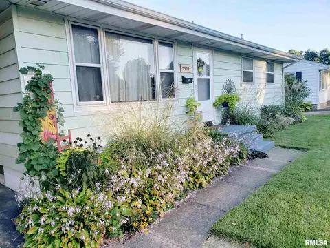 3524 Stanton St, Springfield, IL 62703 photo 2