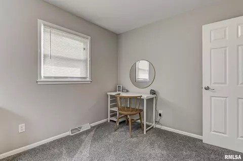 112 Archer Ave, Springfield, IL 62704 photo 13
