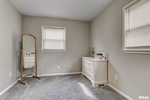 112 Archer Ave, Springfield, IL 62704 photo 14