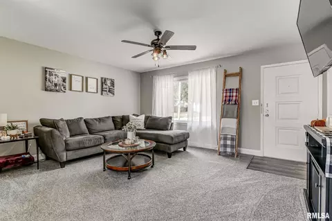 112 Archer Ave, Springfield, IL 62704 photo 5