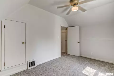 818 W Calhoun Ave, Springfield, IL 62702 photo 19