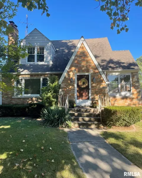 2108 Marland St, Springfield, IL 62702 photo 2