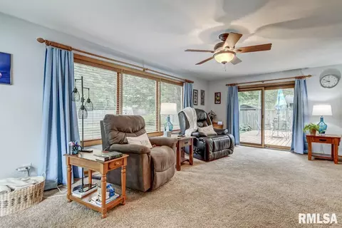 10 Apache Dr, Springfield, IL 62711 photo 17