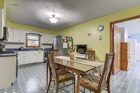 10 Apache Dr, Springfield, IL 62711 photo 7