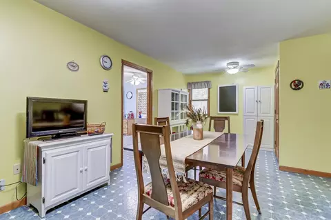 10 Apache Dr, Springfield, IL 62711 photo 9