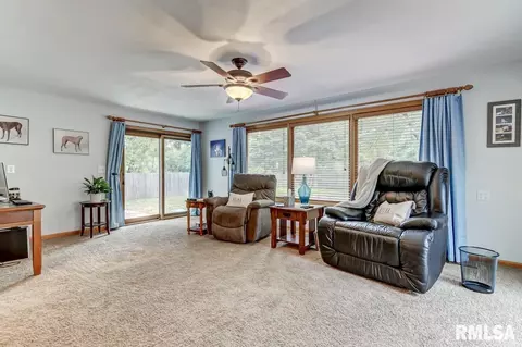 10 Apache Dr, Springfield, IL 62711 photo 18