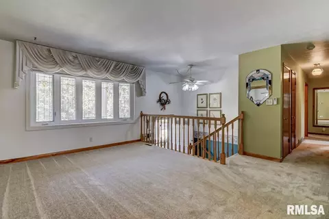 2208 Kaskaskia Dr, Springfield, IL 62702 photo 6