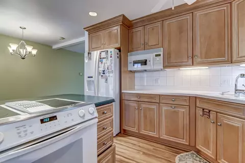 2208 Kaskaskia Dr, Springfield, IL 62702 photo 9