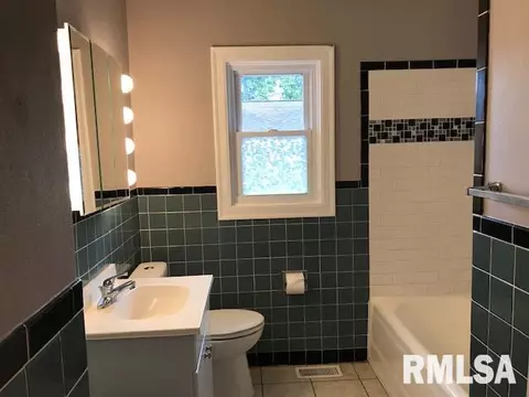 3325 S 4th St, Springfield, IL 62703 photo 11