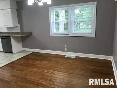 3325 S 4th St, Springfield, IL 62703 photo 16