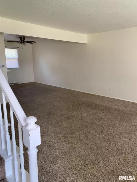 3106 Concord Dr, Springfield, IL 62704 photo 9
