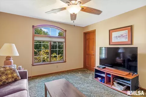 505 Colbrook Dr, Springfield, IL 62702 photo 18