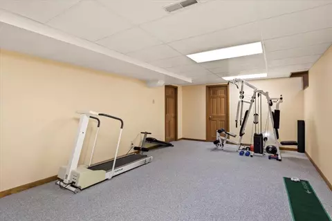 505 Colbrook Dr, Springfield, IL 62702 photo 23