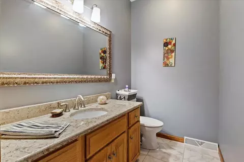 505 Colbrook Dr, Springfield, IL 62702 photo 12