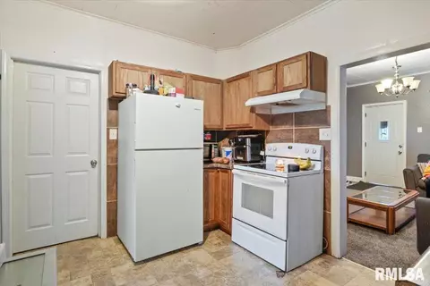 1126 W Calhoun Ave, Springfield, IL 62702 photo 10