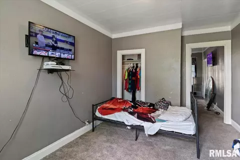 1126 W Calhoun Ave, Springfield, IL 62702 photo 13