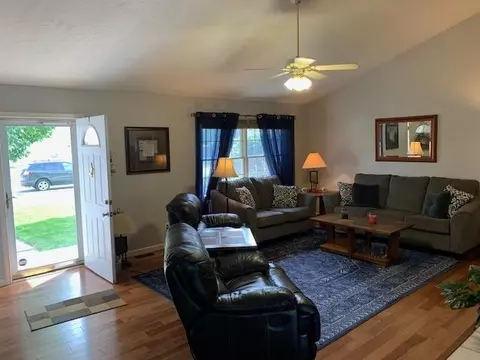 2409 Gander Rd, Springfield, IL 62711 photo 3