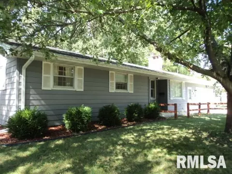 305 Hillside Dr, Kewanee, IL 61443 photo 14