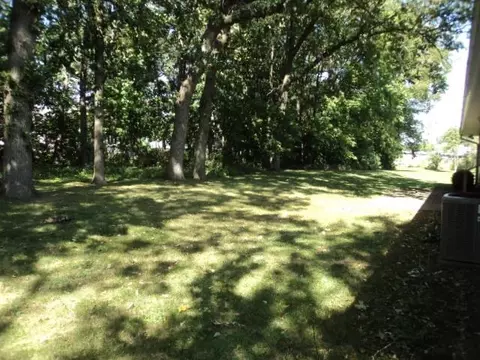 305 Hillside Dr, Kewanee, IL 61443 photo 3