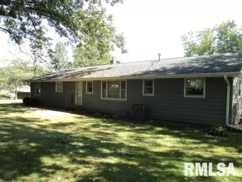 305 Hillside Dr, Kewanee, IL 61443 photo 2