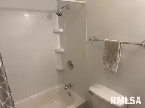100 Windsor Rd, Springfield, IL 62702 photo 17