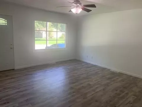 100 Windsor Rd, Springfield, IL 62702 photo 4