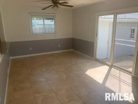 100 Windsor Rd, Springfield, IL 62702 photo 11
