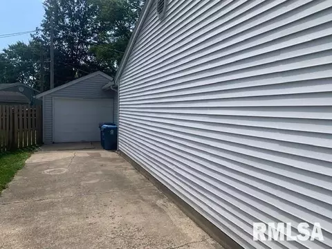 100 Windsor Rd, Springfield, IL 62702 photo 31